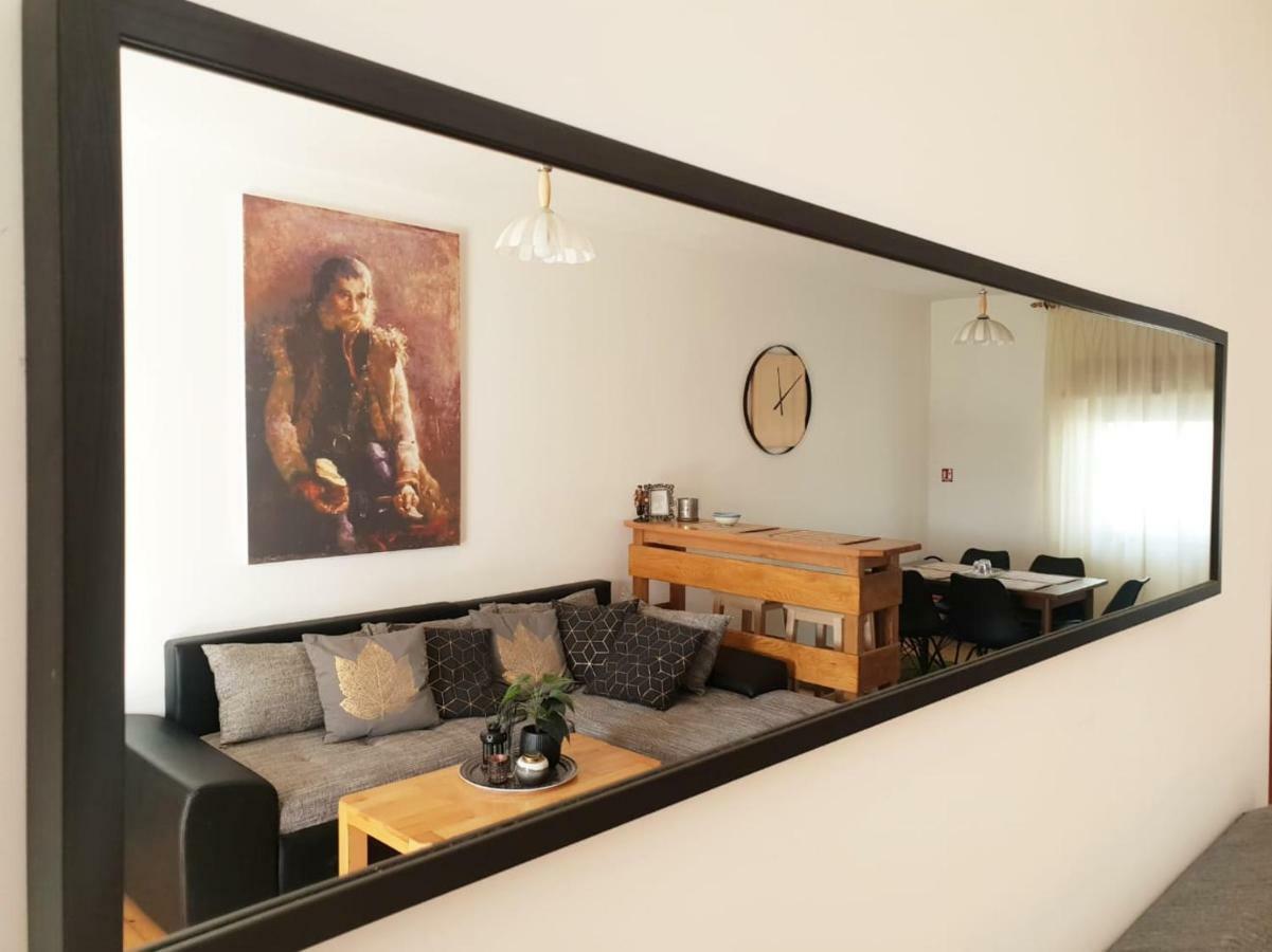 Udbina Apartmani Andrej מראה חיצוני תמונה